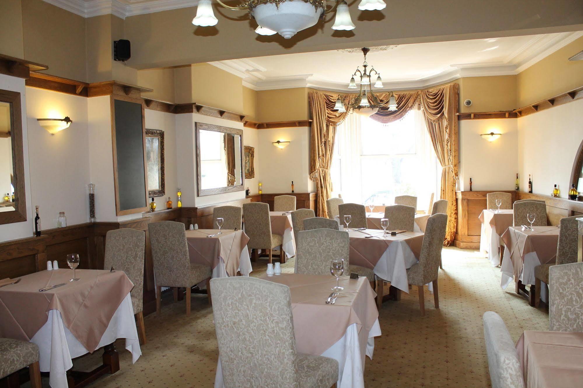 Longview Hotel Натсфорд Экстерьер фото