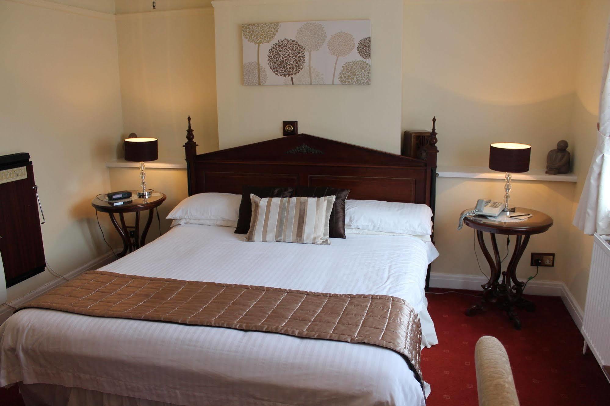 Longview Hotel Натсфорд Экстерьер фото